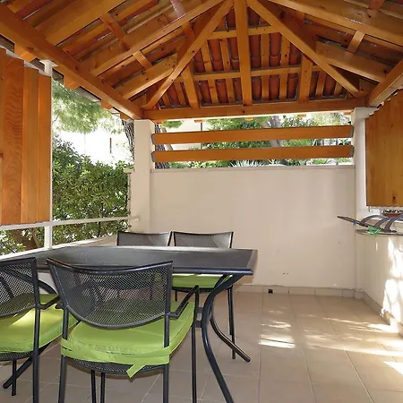 Apartments Stanicic Brela Chambre photo