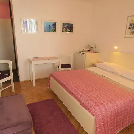 Apartments Stanicic Brela Extérieur photo